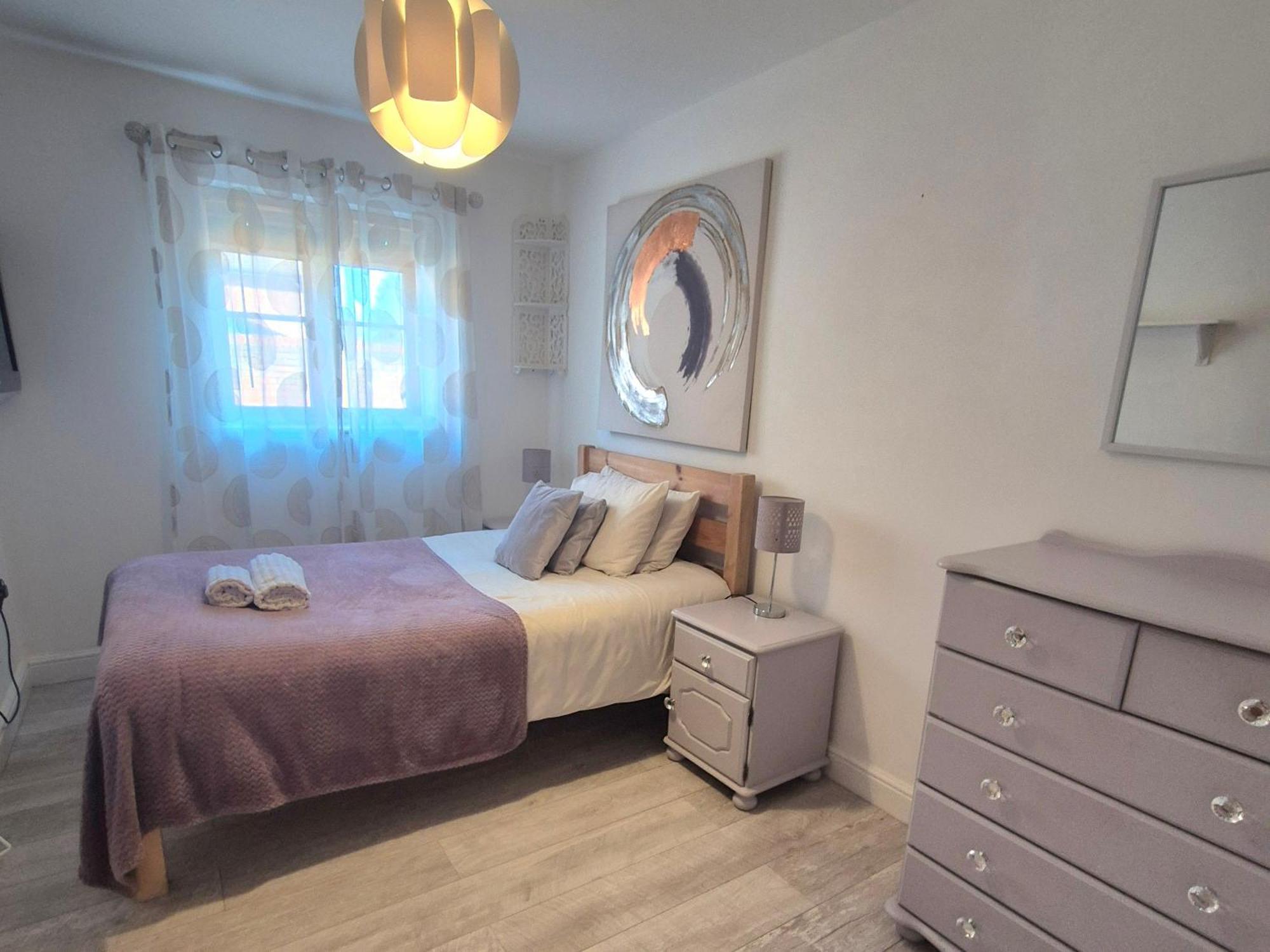 Spacious Two Bedroom Apartment With One Parking Space Тейм Экстерьер фото