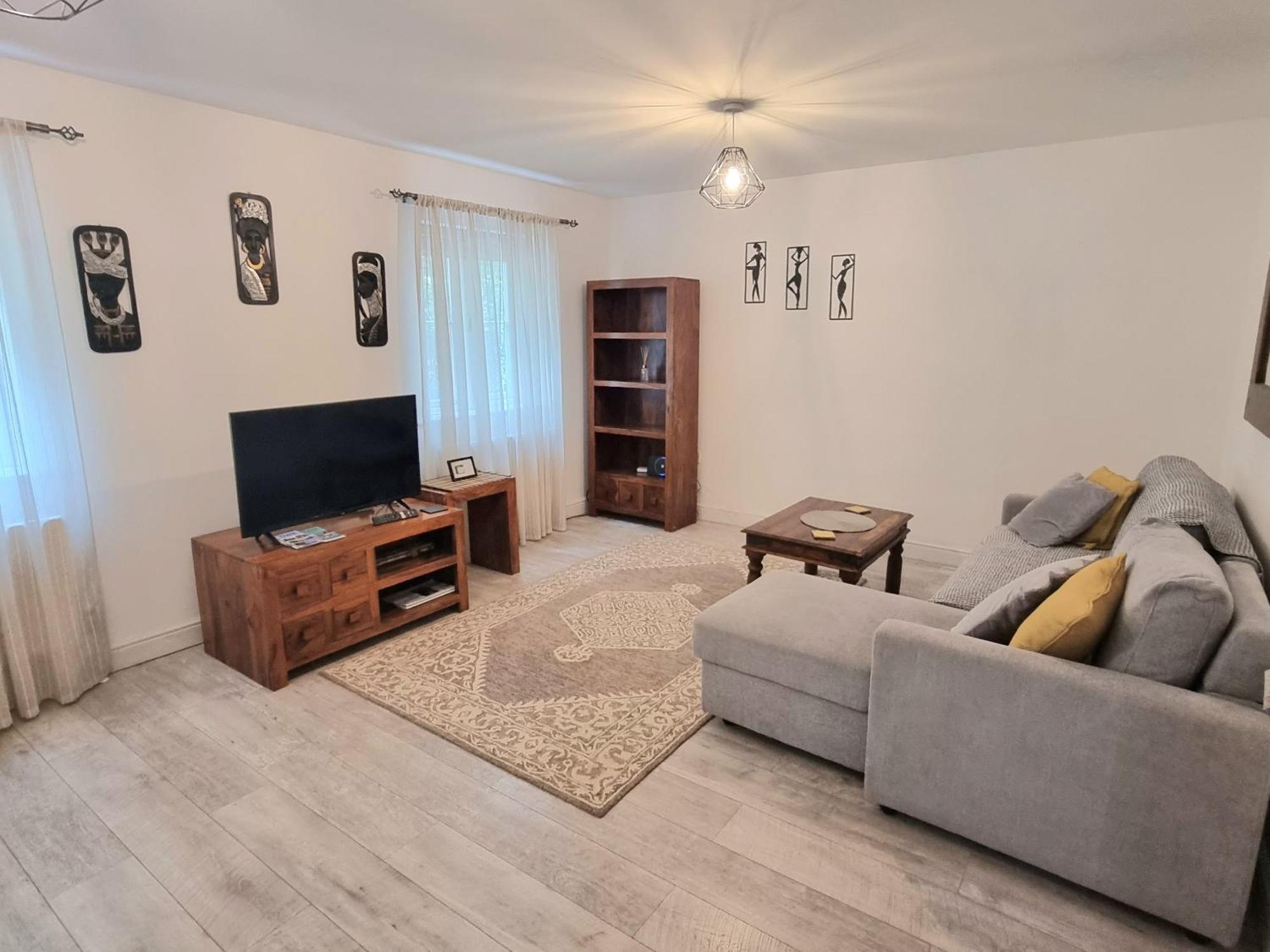 Spacious Two Bedroom Apartment With One Parking Space Тейм Экстерьер фото